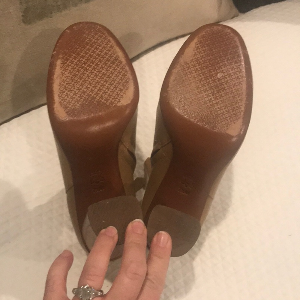 Tory Burch booties worn once - Picture 3 of 4